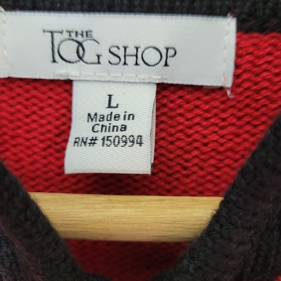 The Tog Shop Red Holiday Cardigan Sweater Embroidered Wreaths Full Zip Size L - Picture 7 of 9